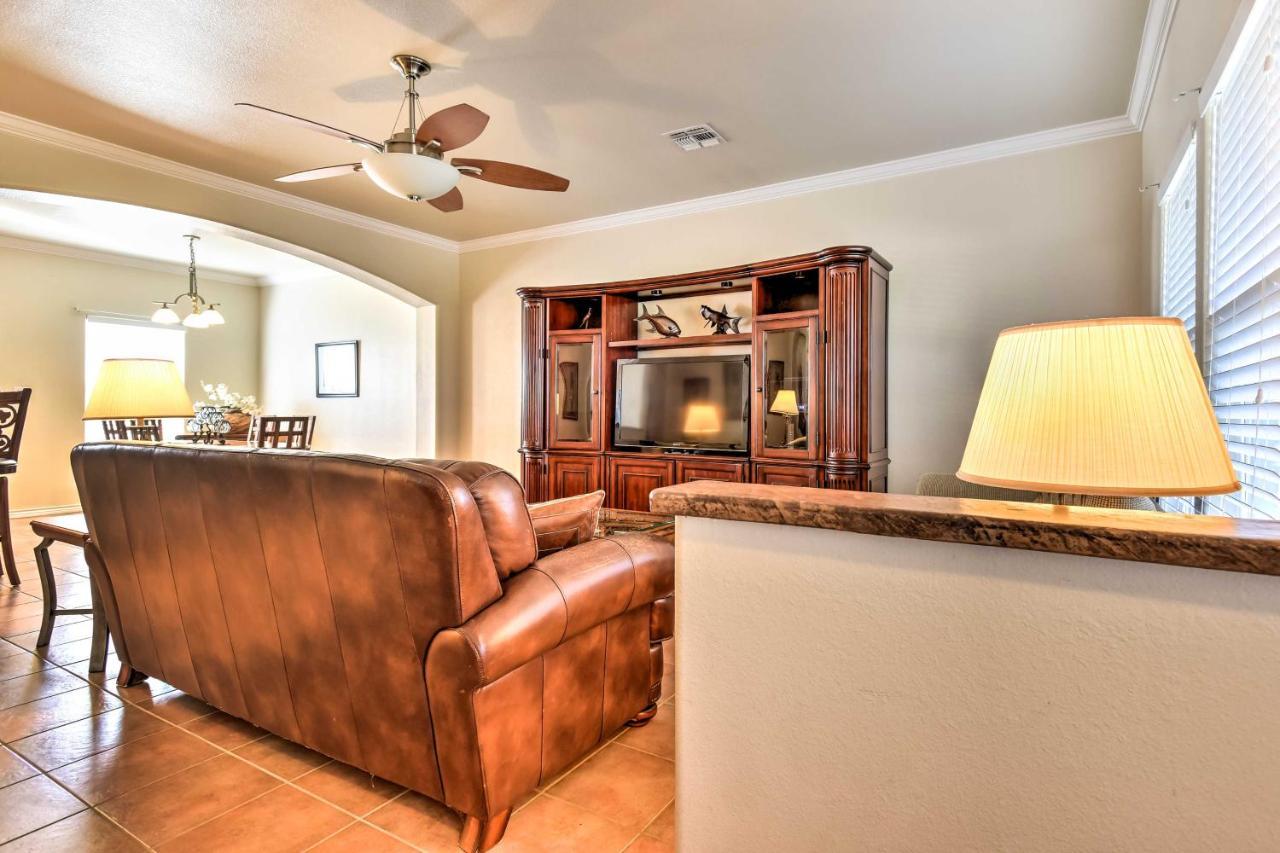 Holiday home Waterfront Townhome With Pool And Dock!