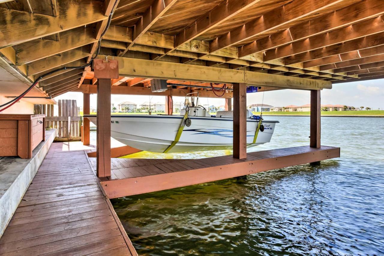 Holiday home Waterfront Townhome With Pool And Dock! Corpus Christi