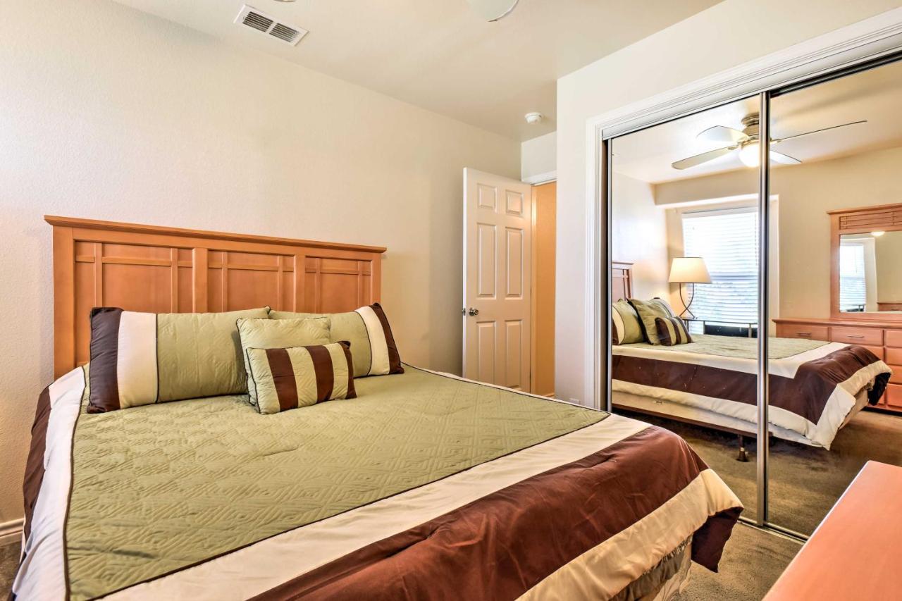 Holiday home Waterfront Townhome With Pool And Dock!